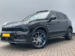 Zwart Gebruikt 2023 Lynk & Co 01 SUV | € 27.400 (Eerlijke prijs)