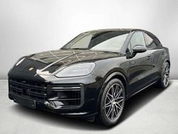 Zwart, metallic lak Gebruikt 2024 Porsche Cayenne Turbo E-Hybrid SUV | € 198.900
