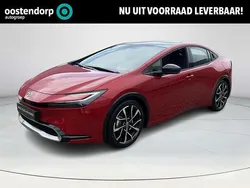 Rood Nieuw 2025 Toyota Prius Executive Hatchback | € 50.627 (Duur)
