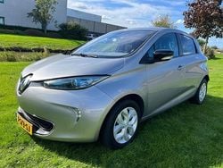 Grijs Gebruikt 2014 Renault Zoe Life Hatchback | € 6.995 (Iets duurder)
