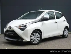 Wit Gebruikt 2020 Toyota Aygo Hatchback | € 9.680 (Eerlijke prijs)