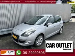 Grijs Gebruikt 2010 Renault Scénic III MPV | € 3.650 (Goede deal)