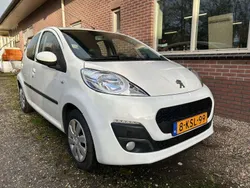 Wit Gebruikt 2013 Peugeot 107 Active Hatchback | € 4.450 (Goede deal)