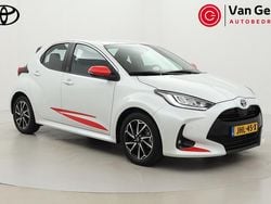 Wit Gebruikt 2022 Toyota Yaris Hybrid Hatchback | € 24.999 (Duur)