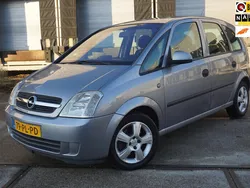 Grijs Gebruikt 2004 Opel Meriva MPV | € 1.595 (Eerlijke prijs)