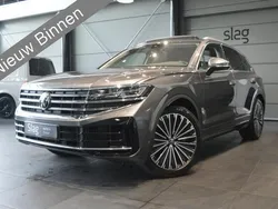 Grijs, metallic lak Gebruikt 2024 VW Touareg SUV | € 79.500 (Eerlijke prijs)