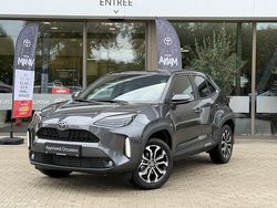 Grijs Nieuw 2025 Toyota Yaris MPV | € 33.900 (Duur)