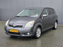 Grijs Gebruikt 2008 Toyota Verso Luna MPV | € 3.900 (Eerlijke prijs)