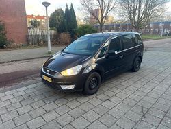 Zwart, metallic lak Gebruikt 2008 Ford Galaxy Ghia MPV | € 1.900 (Goede deal)