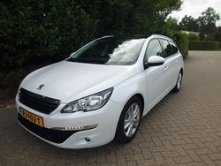 Wit Gebruikt 2017 Peugeot 308 SW Stationwagen | € 5.650
