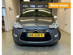 Grijs, metallic lak Gebruikt 2010 Citroën DS3 So Chic Hatchback | € 5.995 (Eerlijke prijs)