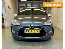 Grijs, metallic lak Gebruikt 2010 Citroën DS3 So Chic Hatchback | € 5.995 (Eerlijke prijs)