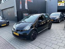 Zwart Gebruikt 2008 Toyota Aygo Sport Hatchback | € 2.499 (Goede deal)