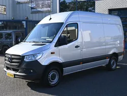 Zilver Gebruikt 2023 Mercedes Sprinter Van | € 33.950 (Goede deal)