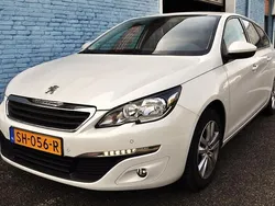 Wit Gebruikt 2017 Peugeot 308 Style Stationwagen | € 9.550 (Eerlijke prijs)