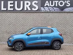 Blauw, metallic lak Gebruikt 2021 Dacia Spring Comfort Plus Hatchback | € 14.950 (Duur)