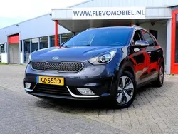 Grijs Gebruikt 2017 Kia Niro First Edition SUV | € 11.950 (Eerlijke prijs)