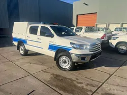 Wit Nieuw 2024 Toyota HiLux T1 Pickup | € 49.500 (Eerlijke prijs)