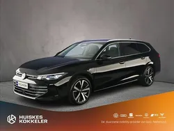 Zwart Gebruikt 2024 VW Passat Business Stationwagen | € 44.900 (Eerlijke prijs)