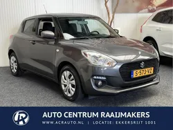 Grijs, metallic lak Gebruikt 2019 Suzuki Swift Hatchback | € 13.740 (Eerlijke prijs)