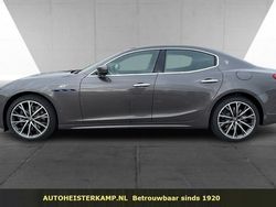 Grijs Gebruikt 2023 Maserati Ghibli GT Coupé | € 109.950
