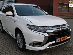 Wit Gebruikt 2020 Mitsubishi Outlander Edition SUV | € 24.950 (Eerlijke prijs)