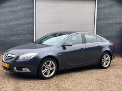 Blauw Gebruikt 2010 Opel Insignia Edition Hatchback | € 4.500 (Duur)