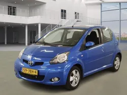 Blauw Gebruikt 2009 Toyota Aygo Hatchback | € 2.995 (Eerlijke prijs)