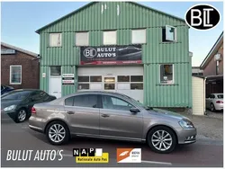Bruin Gebruikt 2011 VW Passat Highline Sedan | € 9.850 (Eerlijke prijs)