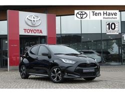 Zwart Gebruikt 2024 Toyota Yaris Hybrid Edition Hatchback | € 26.400 (Iets duurder)