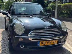 Zwart Gebruikt 2005 Mini ONE Hatchback | € 3.000 (Eerlijke prijs)