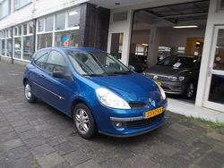 Blauw Gebruikt 2007 Renault Clio II Business Hatchback | € 1.995 (Eerlijke prijs)
