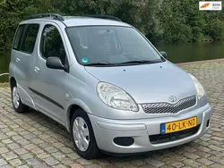 Grijs Gebruikt 2003 Toyota Yaris Verso Sol MPV | € 3.999 (Eerlijke prijs)
