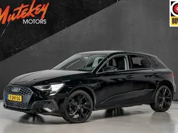 Zwart Gebruikt 2021 Audi A3 Sportback e-tron Premium Sedan | € 25.950 (Eerlijke prijs)