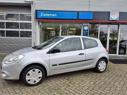 Grijs Gebruikt 2011 Renault Clio R.S. Authentique Hatchback | € 3.290 (Goede deal)