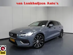 Grijs Gebruikt 2023 Volvo V60 Core Stationwagen | € 38.140 (Eerlijke prijs)