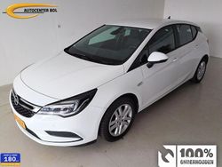 Wit Gebruikt 2019 Opel Astra Business Hatchback | € 11.330 (Goede deal)