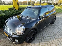 Zwart, andere lak Gebruikt 2013 Mini ONE Chili Hatchback | € 8.950 (Eerlijke prijs)