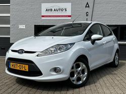 Wit Gebruikt 2009 Ford Fiesta Titanium Hatchback | € 6.450 (Iets duurder)