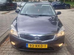 Grijs Gebruikt 2012 Kia Ceed MPV | € 6.000 (Eerlijke prijs)