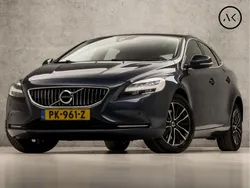 Blauw Gebruikt 2017 Volvo V40 Stationwagen | € 14.945 (Eerlijke prijs)