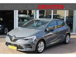 Grijs Gebruikt 2021 Renault Clio V Zen Hatchback | € 12.999 (Eerlijke prijs)