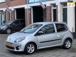 Grijs Gebruikt 2011 Renault Twingo Collection Hatchback | € 2.500 (Goede deal)