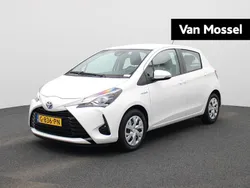 Wit Gebruikt 2019 Toyota Yaris Hybrid Active Hatchback | € 15.400 (Eerlijke prijs)