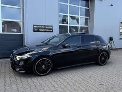 Zwart Gebruikt 2019 Mercedes A250 Premium Plus Hatchback | € 26.950 (Eerlijke prijs)