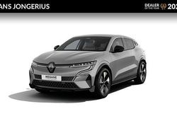 Gris rafale (grijs mica) Nieuw 2025 Renault Mégane Techno SUV | € 37.030 (Super prijs)