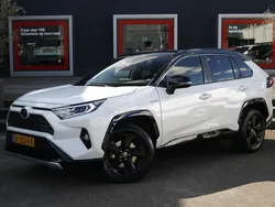 Gebruikt 2020 Toyota RAV4 Hybrid SUV | € 26.950 (Eerlijke prijs)