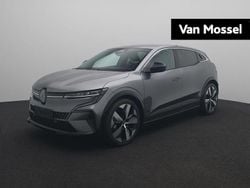 Gris schiste Nieuw 2025 Renault Mégane Techno Hatchback | € 37.940 (Eerlijke prijs)