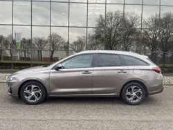 Bruin Gebruikt 2022 Hyundai i30 Stationwagen | € 17.750 (Super prijs)