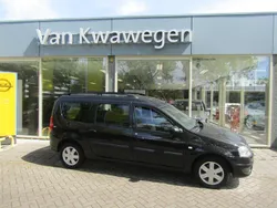 Zwart, metallic lak Gebruikt 2010 Dacia Logan Sedan | € 2.350 (Eerlijke prijs)